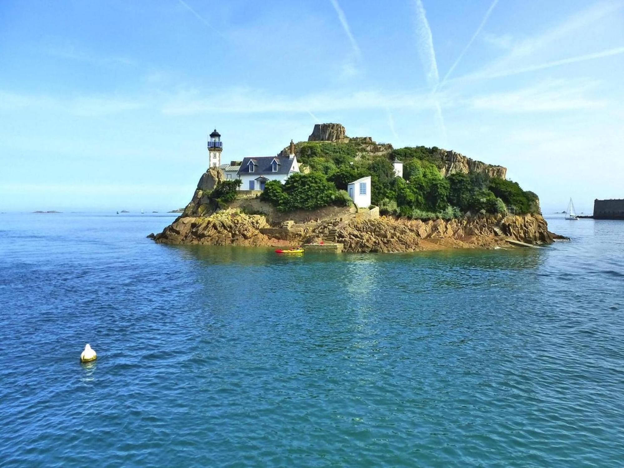 Pretty Breton Holiday Home In A Top Location Plougasnou Extérieur photo